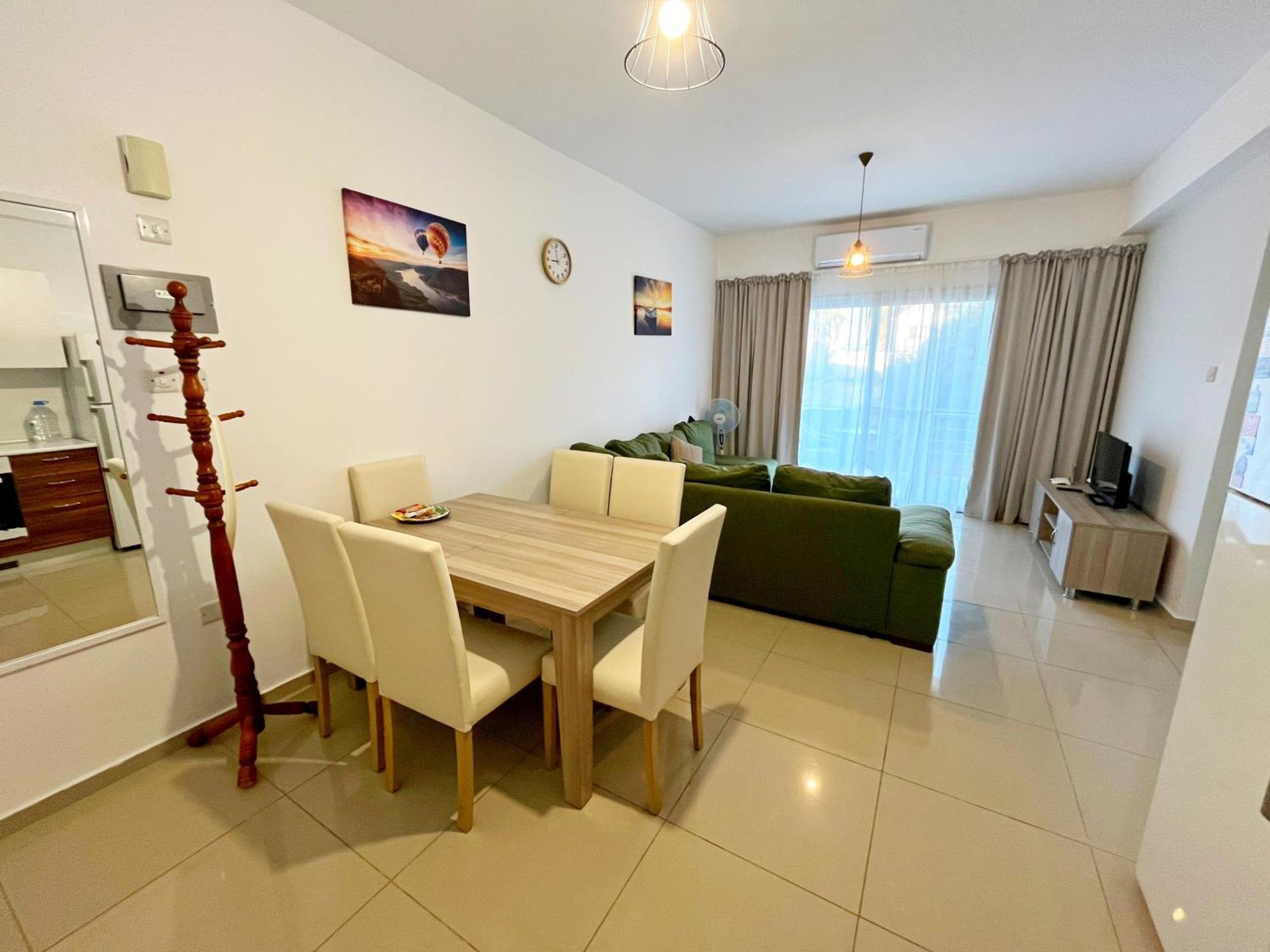 Quitet Two Bedroom Apartment With Private Garden Lukomorye D2 Karavas  المظهر الخارجي الصورة